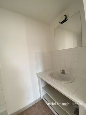 Location Appartement 2 pièces ST ZACHARIE 83640 - Photo 1