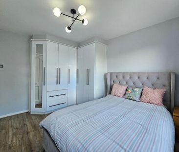 3 bedroom semi-detached house to rent - Photo 6