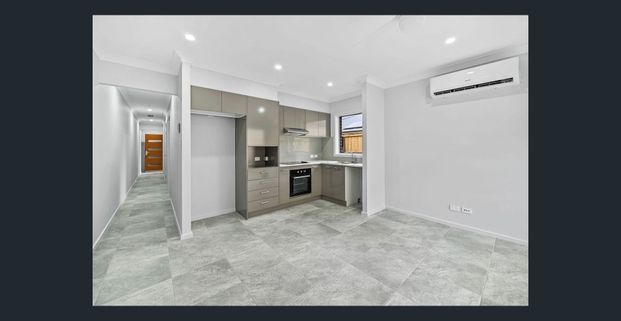 Brand new 2 bedroom duplex - Photo 1