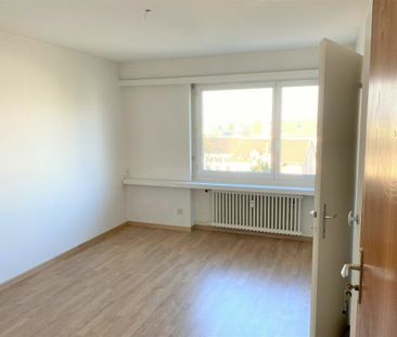 Schöne und preiswerte Singlewohnung in der Stadt Amriswil - Photo 1