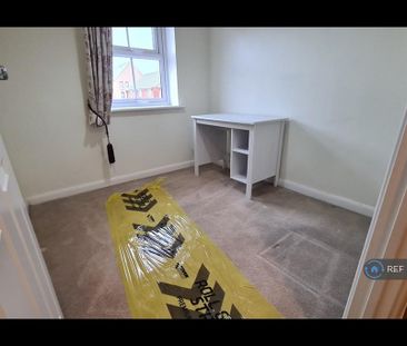3 bedroom semi-detached house to rent - Photo 5