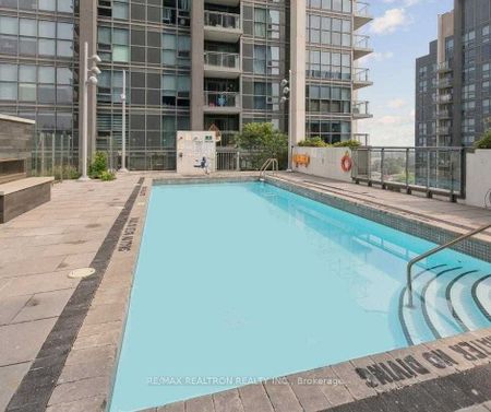For Lease - 20 Meadowglen Place Unit# 725, Toronto, Ontario - Photo 2
