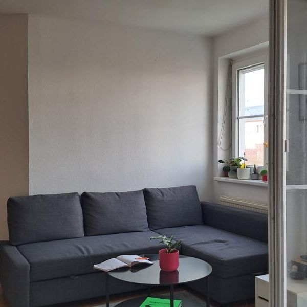 4040 Urfahr, Leonfeldnerstr.157: Reizende, ruhige Kleinwohnung mit Balkon,1 Raum, 41,16m2 WNFL, ablösefreie Küche 3. Liftstock - Photo 1