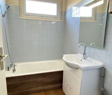 Location Appartement 2 pièces 42m² - Photo 2