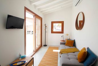 Alquiler temporal disponible a partir de agosto, ático con terraza y amueblado, un dormitorio en zona Casco Antiguo de Palma.