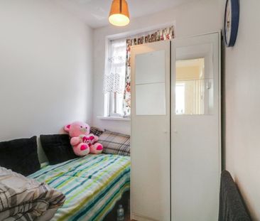 Reynolds Drive, Edgware, HA8 - Photo 1