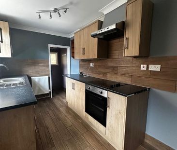 2 bedroom terraced house to rent - Photo 6