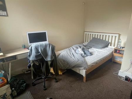 7 bedroom private hall to rent - Photo 5