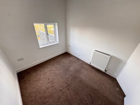 Wakeley Hill, Penn, Wolverhampton - Photo 5