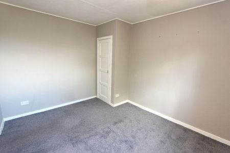 2 bedroom semi-detached house to rent - Photo 3