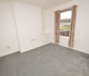 2 Bedroom Terraced House - Photo 4