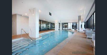 Views, Space & Style - Photo 4