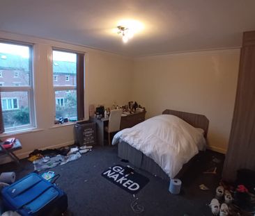 6 Bed - 72 Chapel Lane, Headingley, Leeds - LS6 3BW - Student - Photo 2