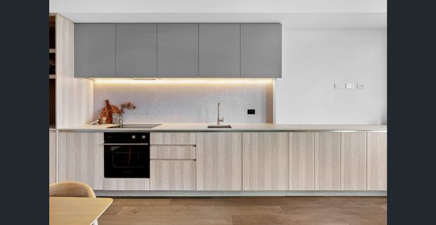 AUSTRALIAN LUXURY THAT FEELS LIKE HOME! - Photo 1