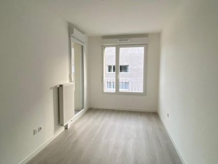 location Appartement T3 DE 68.1m² À LOMME - Photo 3