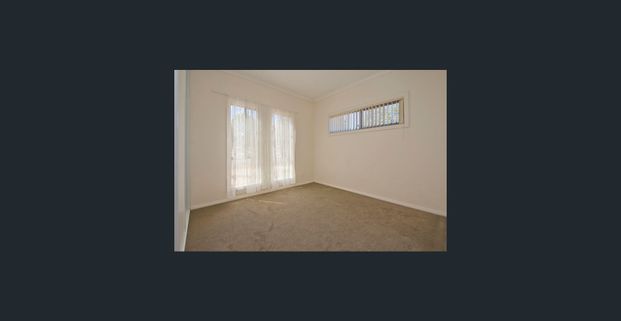 Magnificent 3 Bedroom Home - Photo 1