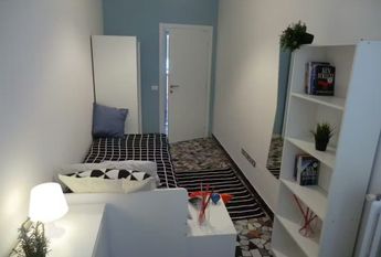 Via Santa Lucia, Padova, Veneto 35139