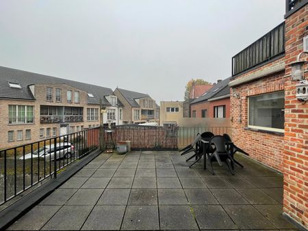 Appartement met 2 slaapkamers en groot terras - Foto 2