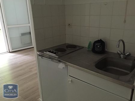 Location Appartement 1 pièce 21m² LE HAVRE 76600 - Photo 2