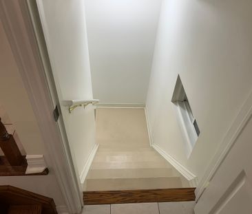 For Lease - 4 Old Orchard Crescent, Richmond Hill, Ontario - Photo 5