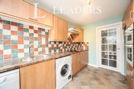 3 bedroom house to rent Greenfield Close, Dunstable, Bedfordshire, LU6 - Photo 4