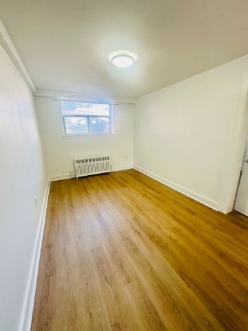 For Lease - 430 Ridelle Avenue Unit# 1, Toronto, Ontario - Photo 4