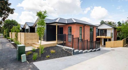 Tastefully Decorated - Great Location - Photo 5