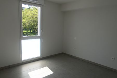 Apartment - Photo 2