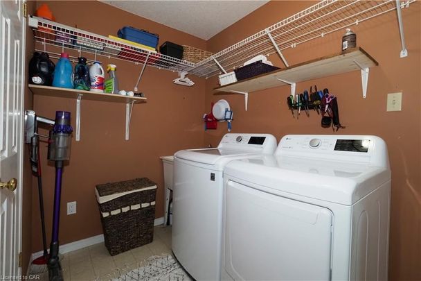 For Lease - 33 Boulder Crescent Unit# Main, Guelph, Ontario - Photo 1