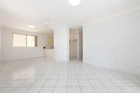 Unit 2/450 Old Cleveland Road, Camp Hill. - Photo 2