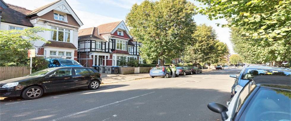 Modern and Central Apartment - Photo 1