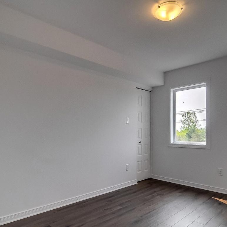 102 Rue De Britannia (Aylmer) Magnifique Logement De Style Condo 3 Chambres à Louer - Photo 1