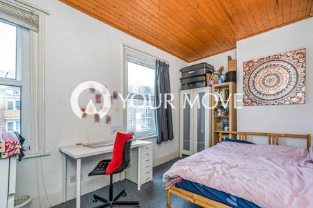 4 bedroom terraced house to rent - Photo 3