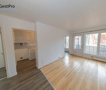 1370 Frontenac - Photo 1