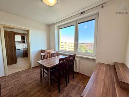 Pronájem částečně zařízeného bytu 3+1 + 2x lodžie, ul. Sídliště, Hrušovany u Brna, CP 82 m - Fotografie 3