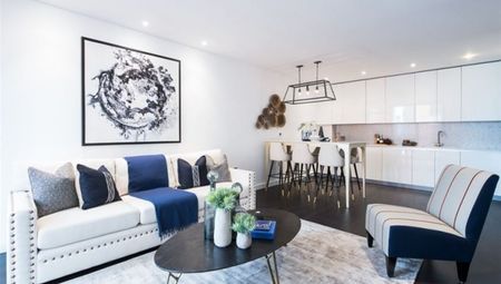 4 Charles Clowes Walk, Battersea, London, SW11 - Photo 3