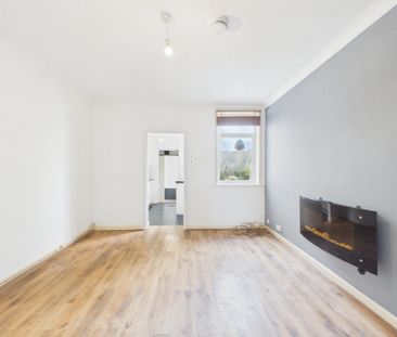 London Road, High Wycombe, Buckinghamshire,HP11 - Photo 3