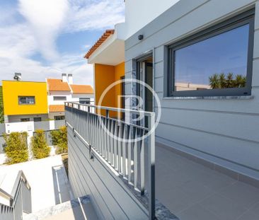 3 bedroom luxury House for rent in Cascais e Estoril, Portugal - Photo 5