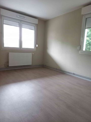 Location : Appartement 5 pièces 123 m2 – MONTBELIARD - Photo 4