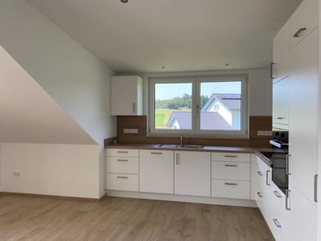 Erstbezug mit neuer EinbaukücheModernisierte Wohnung zur Miete mit einmaligem Ausblick - Photo 2