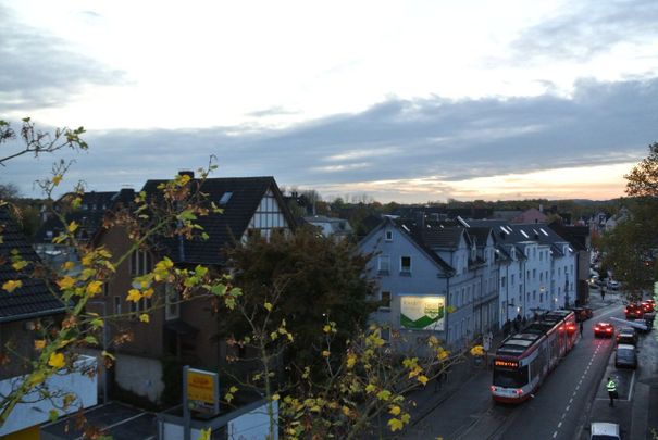 Helle Dachgeschosswohnung mit Balkon, ca. 62,41 m² in Dortmund-Marten zu vermieten! - Photo 1