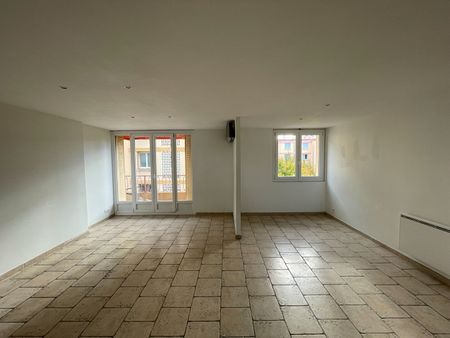 Apartment - Photo 3