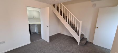 1 bedroom terraced house to rent - Photo 4