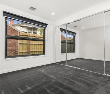 Unit 4/2 Pitches Street, Moonee Ponds. - Photo 3