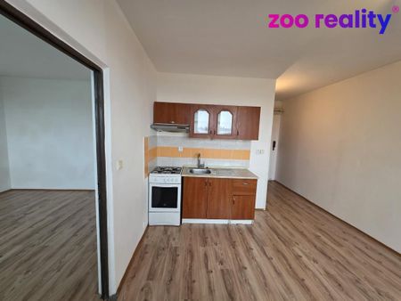 Pronájem bytu 1+1 34 m2 - Photo 2