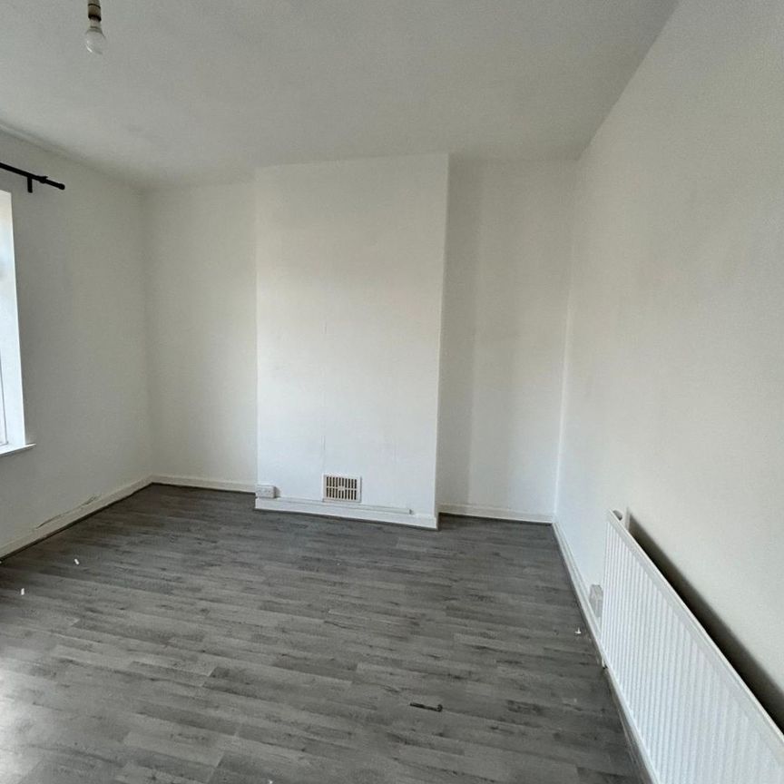 £1,450 PCM, Newly Refurbished Three Bedroom House with Enclosed Garden in Ordell Street, Cardiff, CF24 2BB - Photo 1