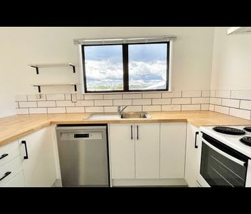 Oasis in Otumoetai - Photo 3