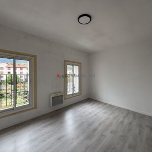 Location Appartement 2 pièces 62m² PRADES 66500 - Photo 2
