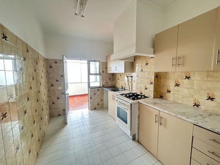 Apartamento T2 +1 para arrendar em Faro - Photo 5