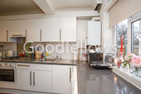Churston Drive, Morden, SM4 - Photo 5